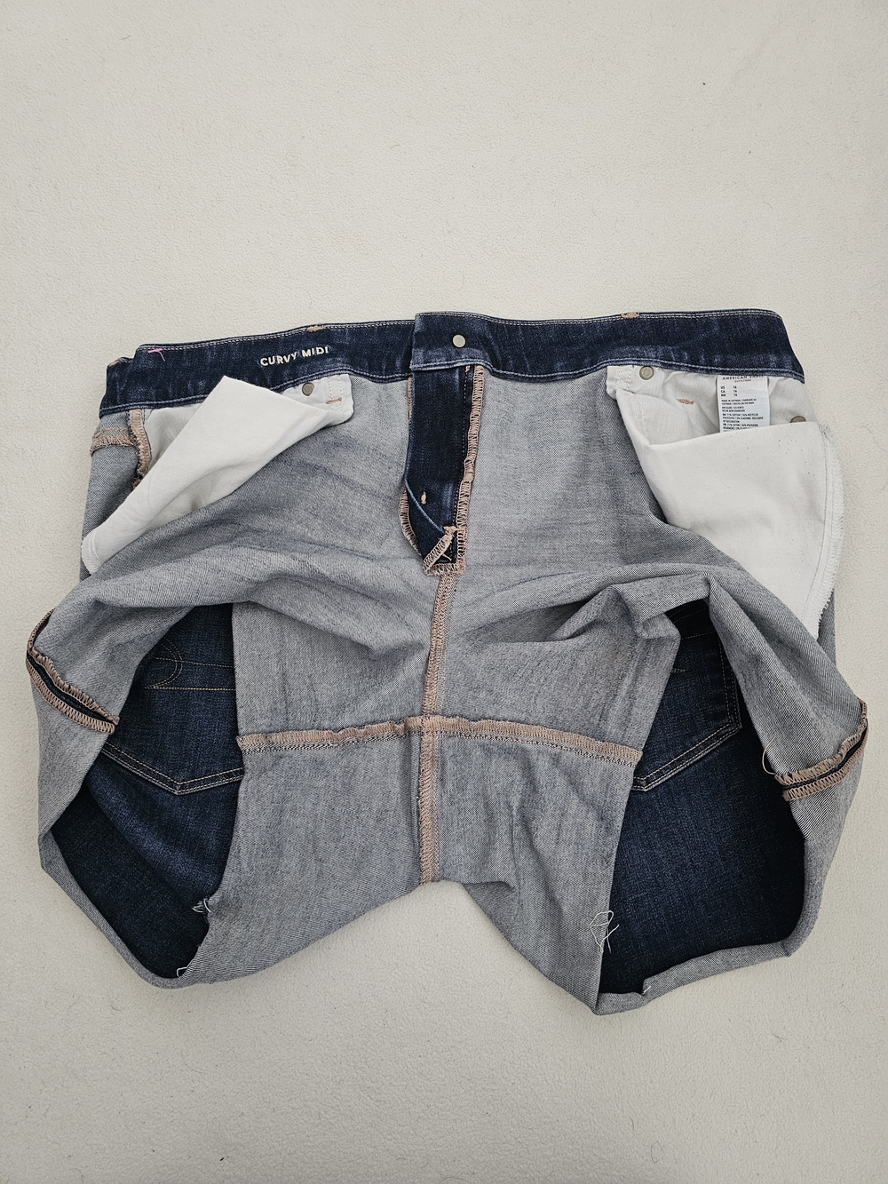 NEW!  AMERICAN EAGLE Wms Cutoff Shorts High-Rise STRETCH Curvi-Midi SZ 16. - Picture 13 of 14